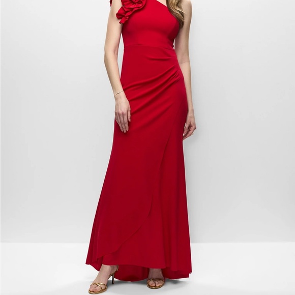 Brand new red Melanie Lynne gown - Picture 2 of 2